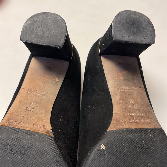 Kate Spade Suede Block Heel Black Pump. - Picture 8 of 11